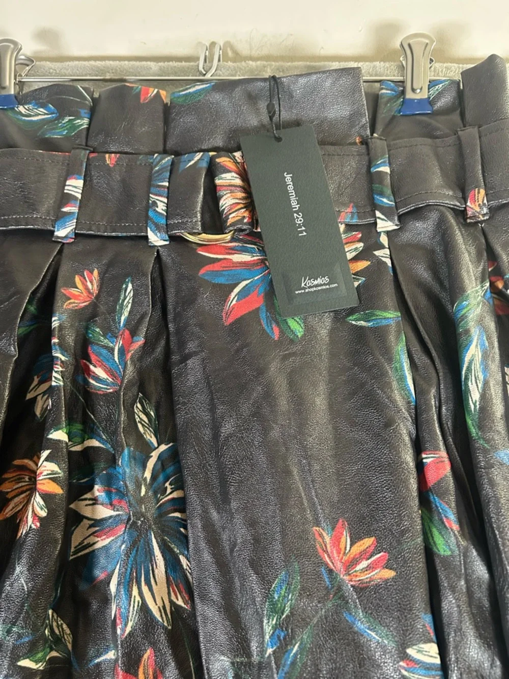 Kosmios Floral Pleated faux leather A-Line Skirt in Black - Picture 4 of 11